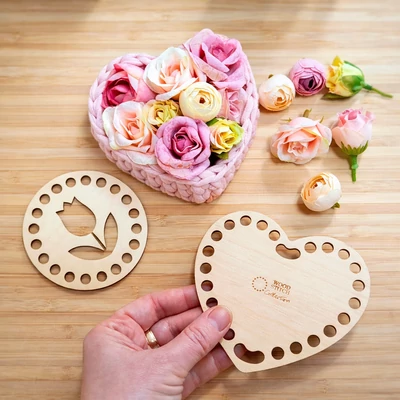 Szív 10 cm-es horgolható natúr faalap - Bármitartó.hu