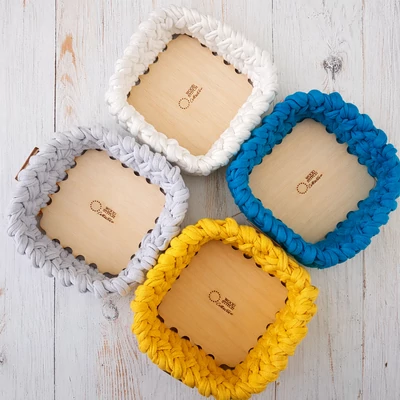 Négyzet 10 cm-es horgolható natúr faalap - Bármitartó.hu