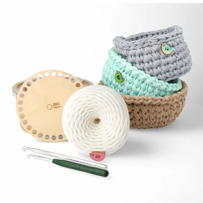 Az első bármitartóm - kezdőcsomag+videó - Törtfehér fonallal