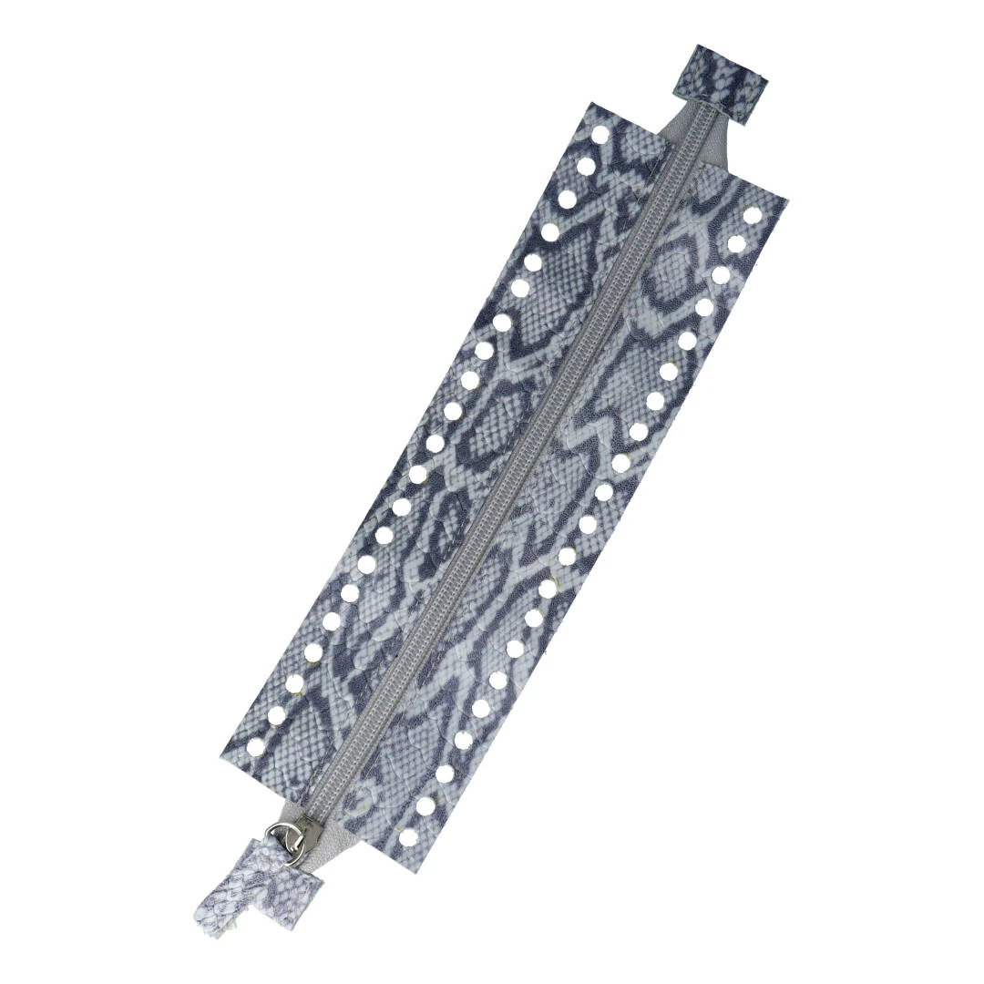 Horgolható hosszú bőr cipzár - Kígyó mintás - 26cm