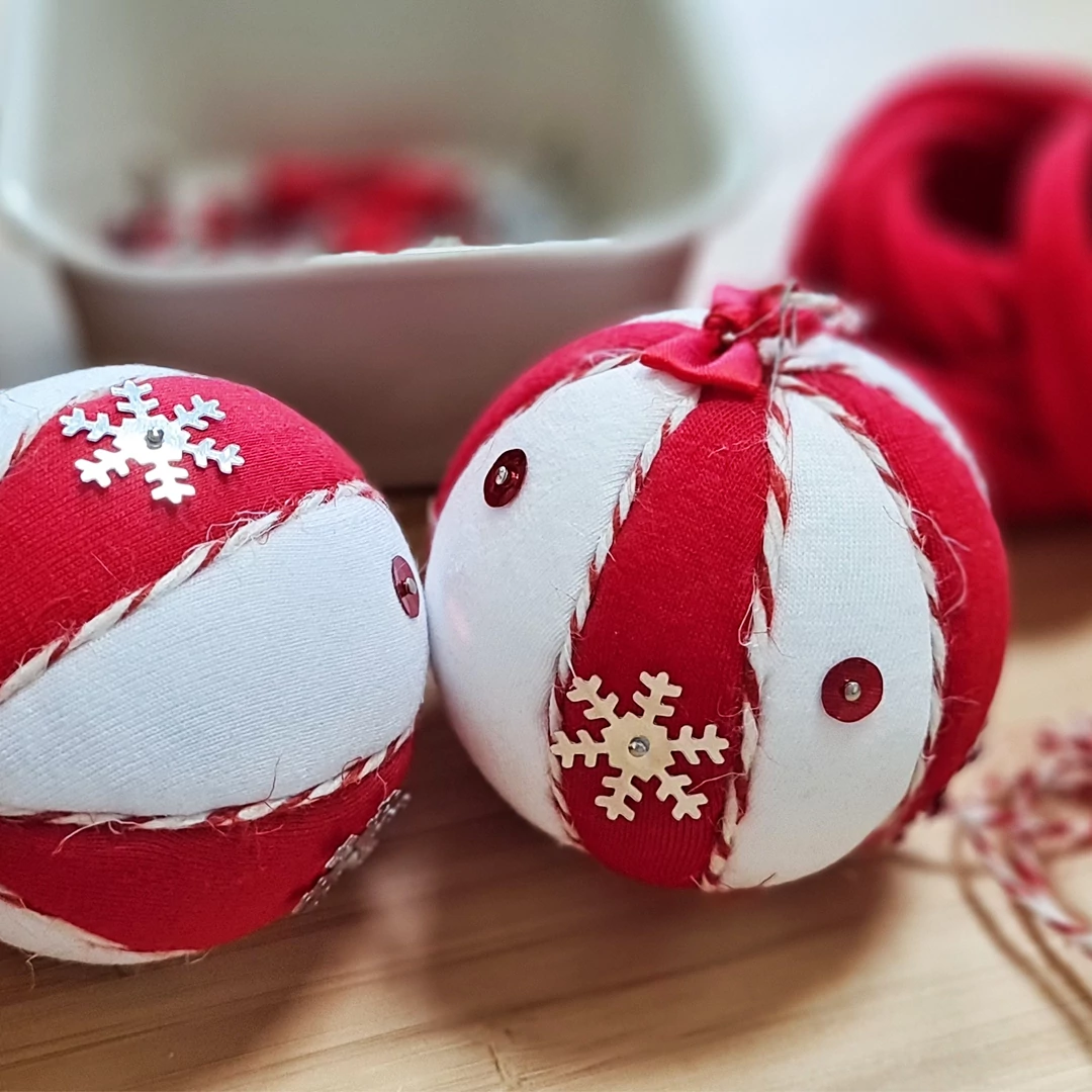 Pólófonallal bevont gömbök - ingyenes videó